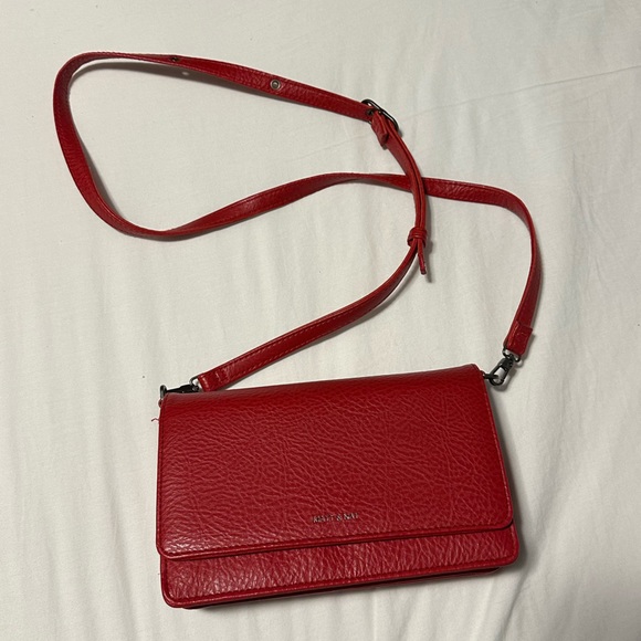 Red Matt & Nat Vegan Leather Crossbody - Picture 2 of 7